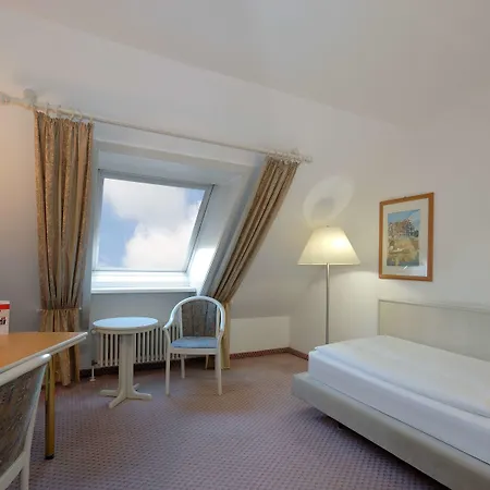 Hotel Stuttgart By Tulip 3*