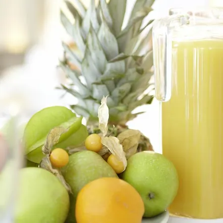 Отель Stuttgart By Tulip Зиндельфинген