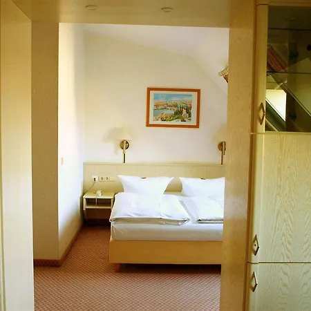 Hotell Stuttgart By Tulip 3*