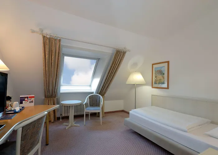 Hotell Stuttgart By Tulip 3*